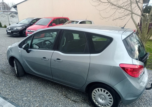 Opel Meriva cena 24900 przebieg: 122000, rok produkcji 2012 z Tarnobrzeg małe 154